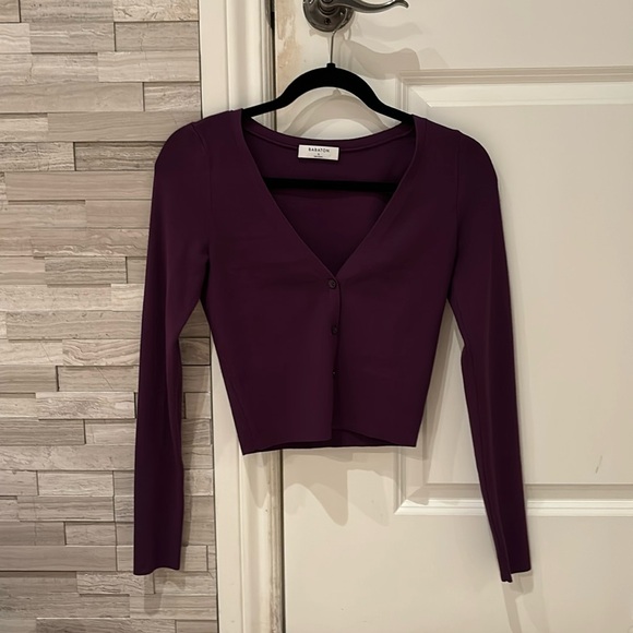 SOLD!! New Wilfred Aritzia Purple Cropped Cardigan Sweater - Picture 1 of 5